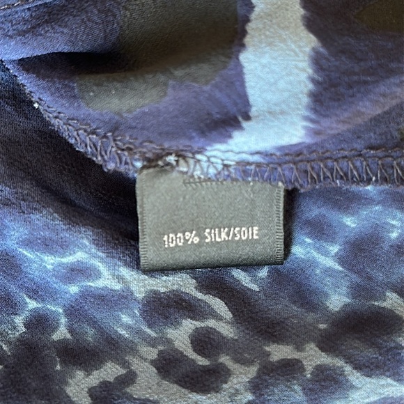 Layfaette 147 New York Blue Leopard Silk Chiffon Blouse Long Sleeve Button Sz 8 - Picture 5 of 10